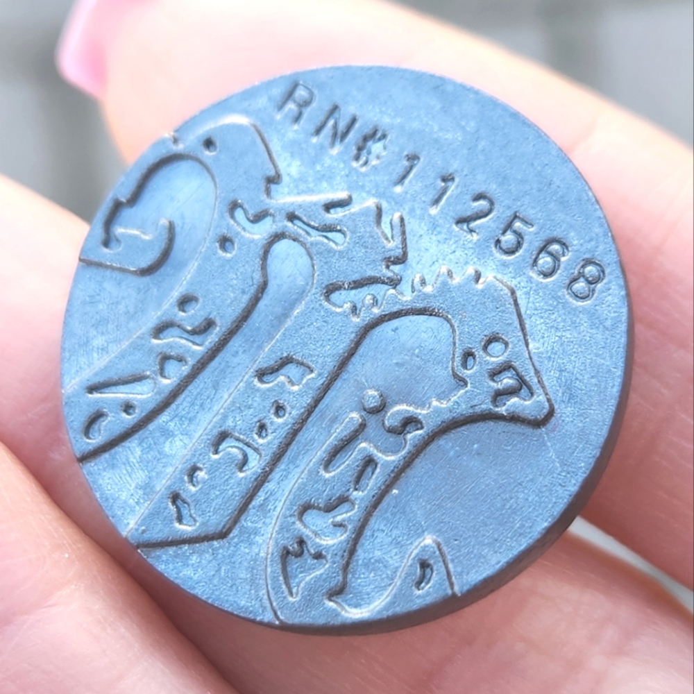 Miss Me Jeans Advertising Faux Button Lapel Pin RARE - Picture 3 of 4